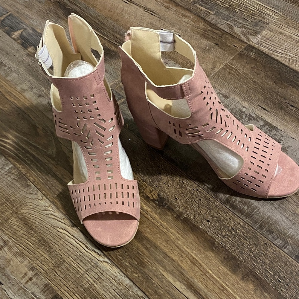 Elegant Pink Women's Heeled Sandals
